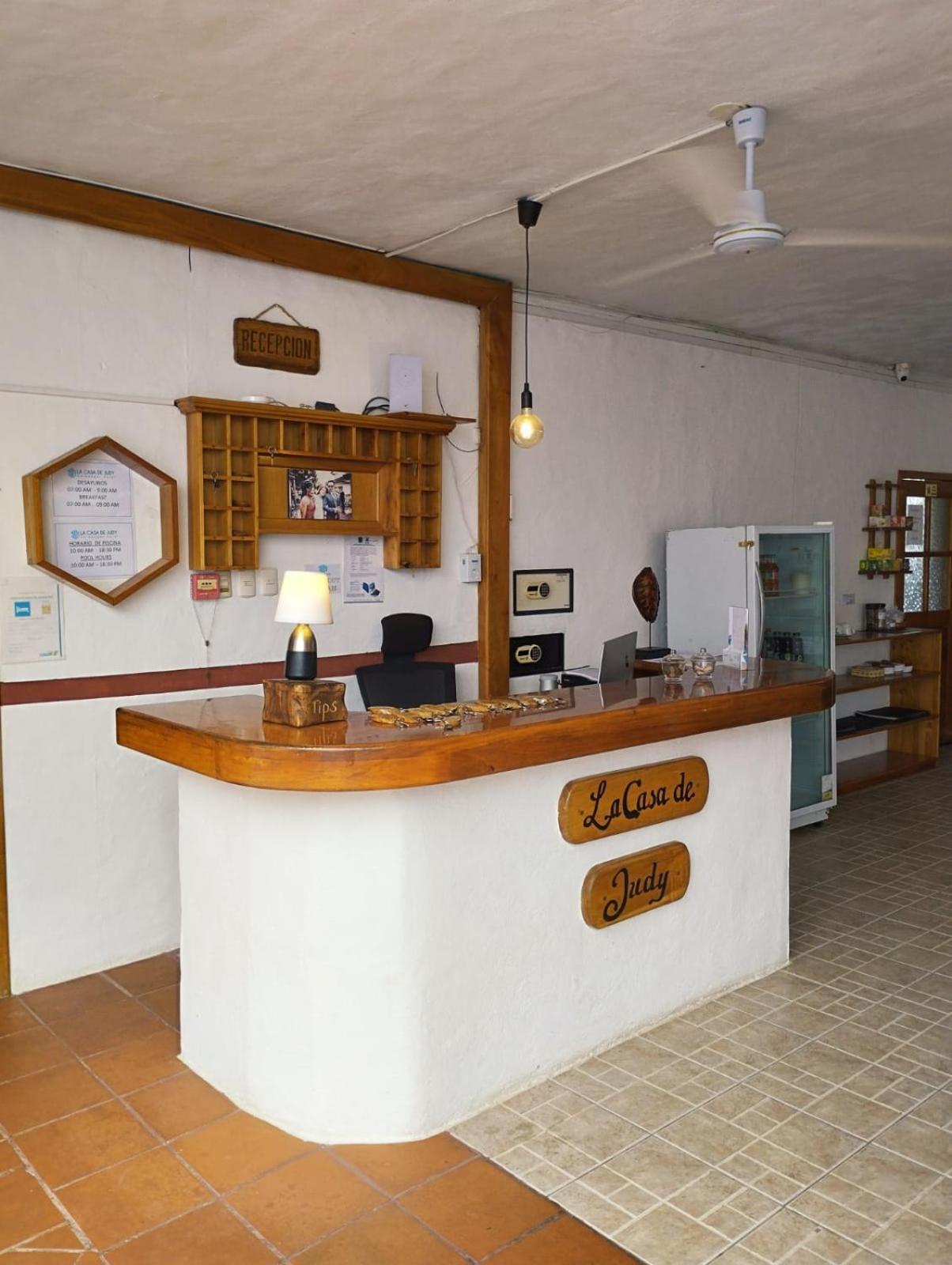 Hotel La Casa De Judy Puerto Ayora  Kültér fotó