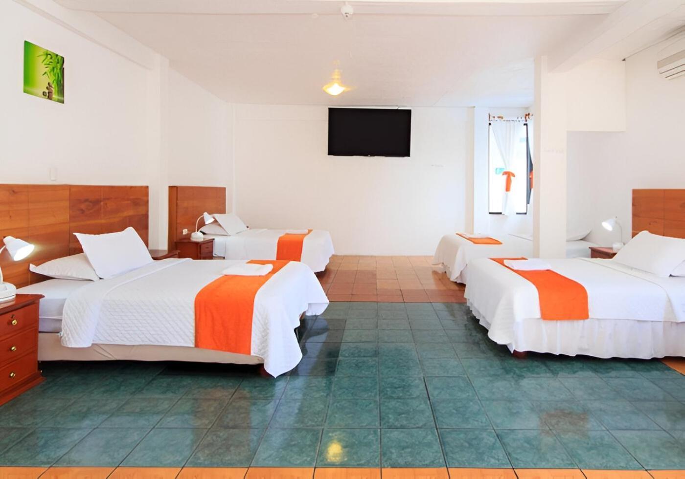 Hotel La Casa De Judy Puerto Ayora  Kültér fotó